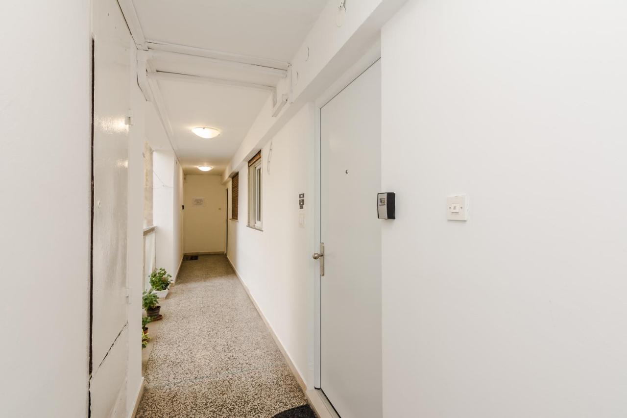 Neva Room With Private Bathroom Zára Kültér fotó